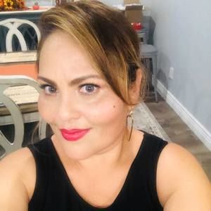 Meet your Posher, Paola